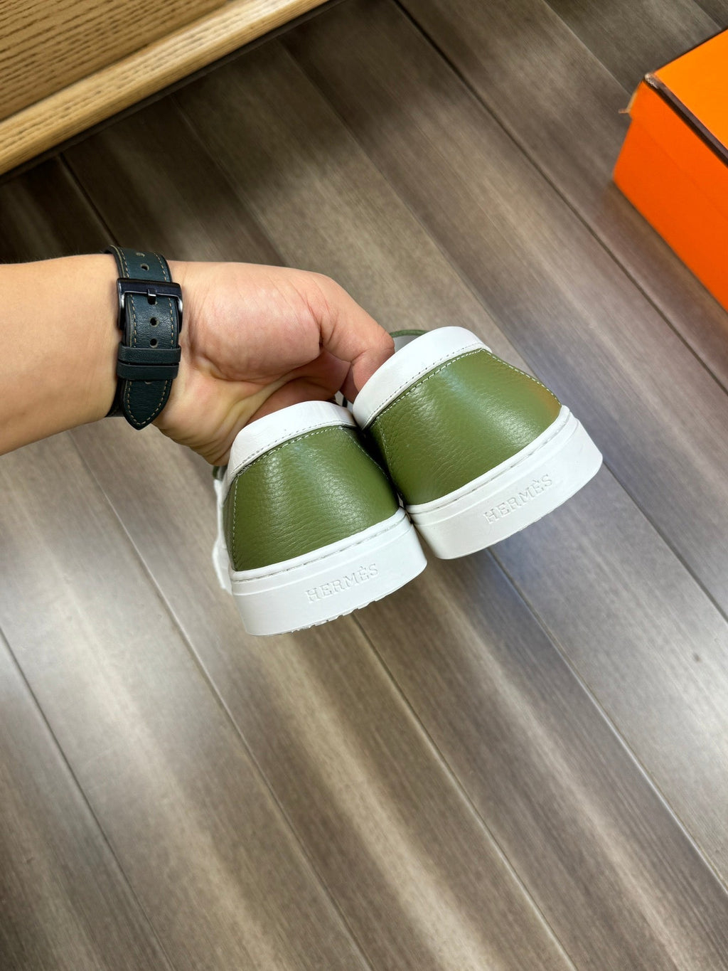 HM GAME SLIP-ON SNEAKER OLIVE CALFSKIN