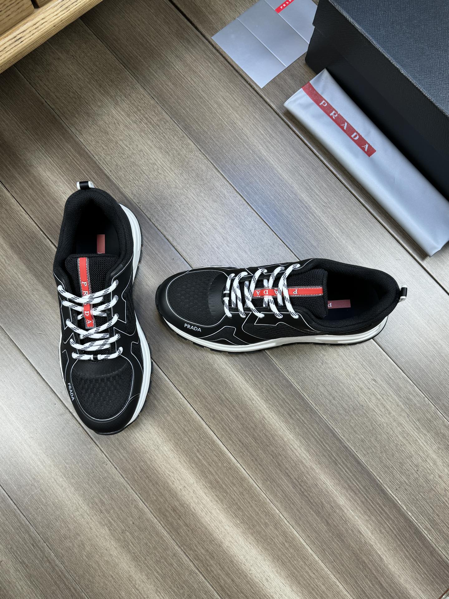 PRA SNEAKER BLACK NAPPA CALFSKIN AND FLYKNIT FABRIC