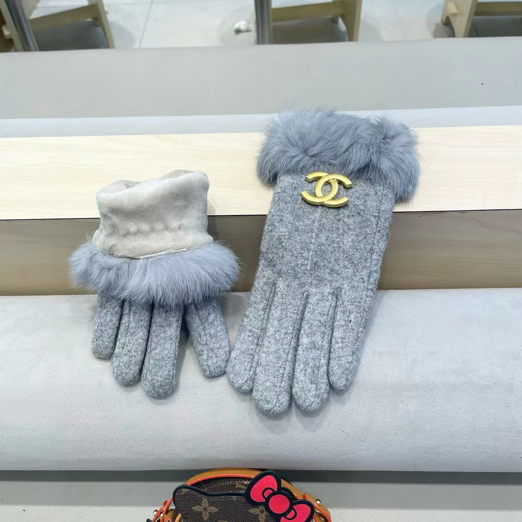 GLOVES IN COOL GRAY WOOL AND RABBIT FUR 417170
