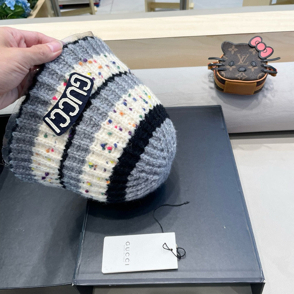STRIPED KNITTED BUCKET HAT COLORFUL 428103
