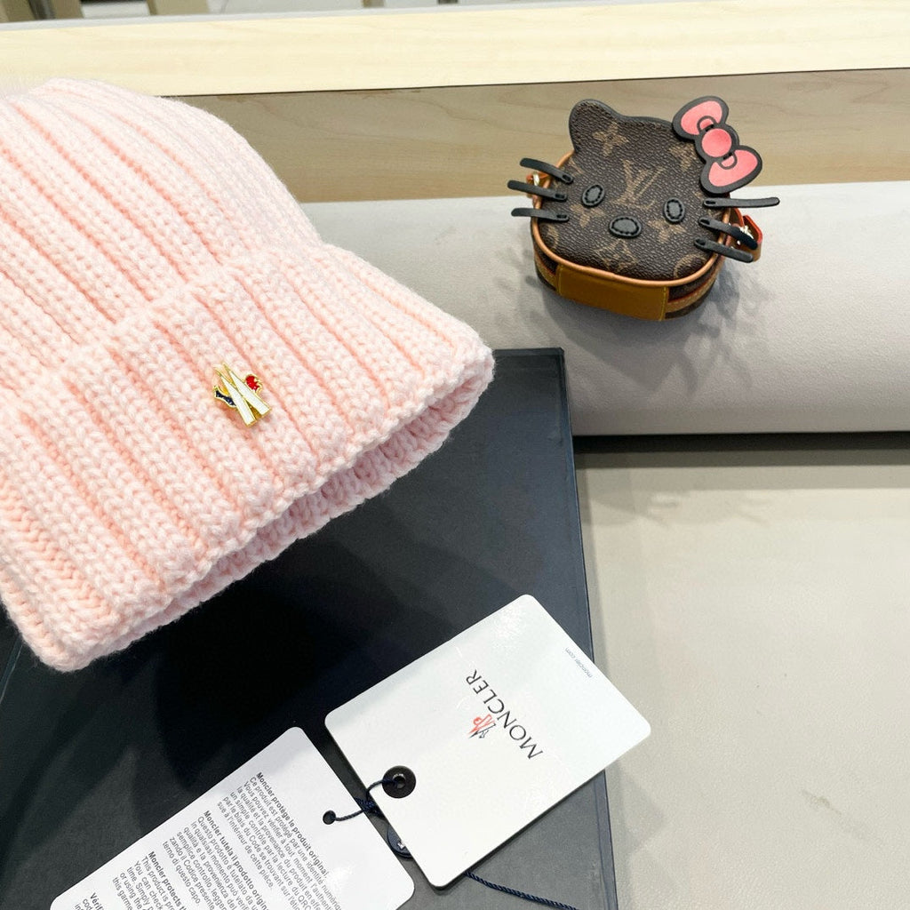 WOOL BEANIE WITH POM POM LIGHT PINK 435047