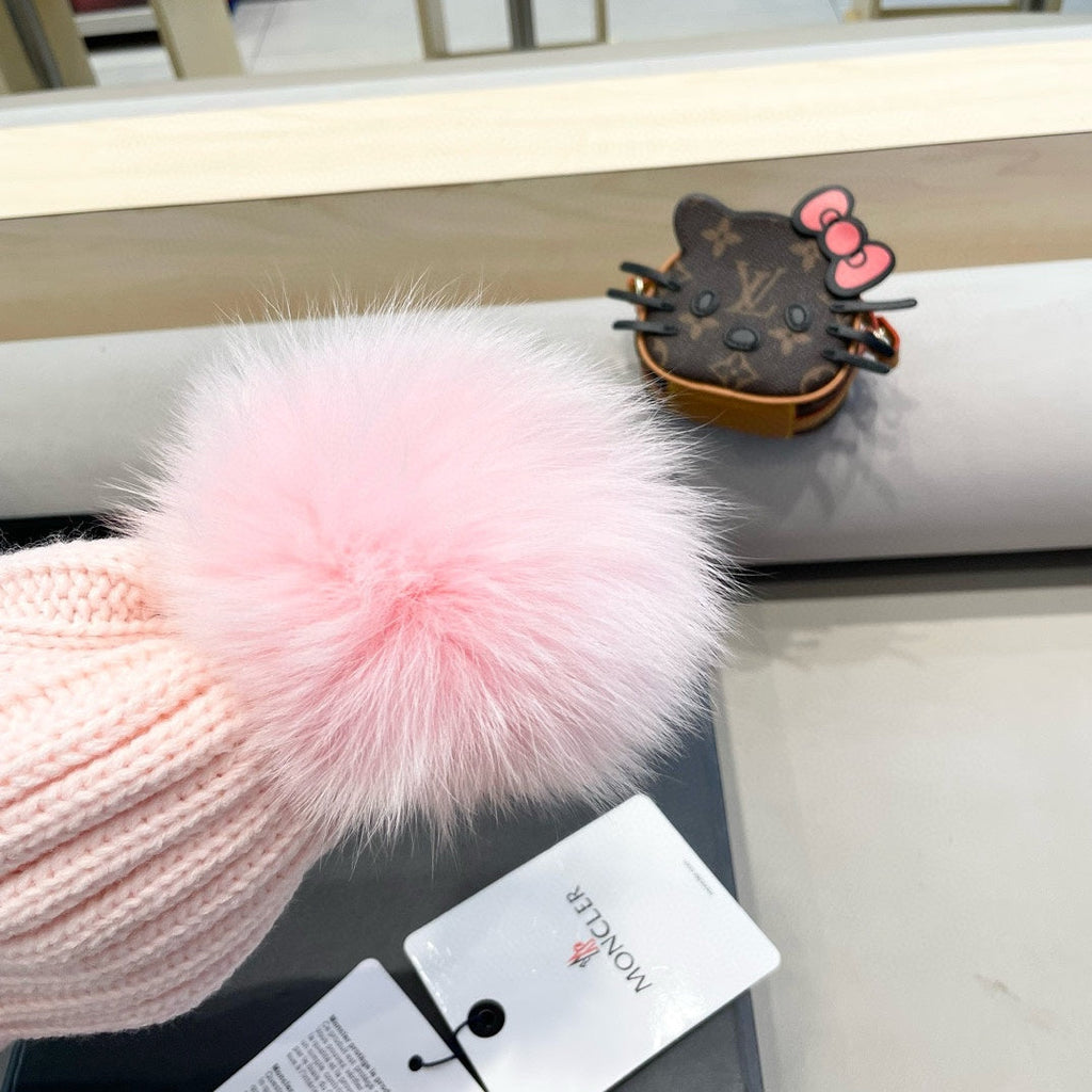 WOOL BEANIE WITH POM POM LIGHT PINK 435047