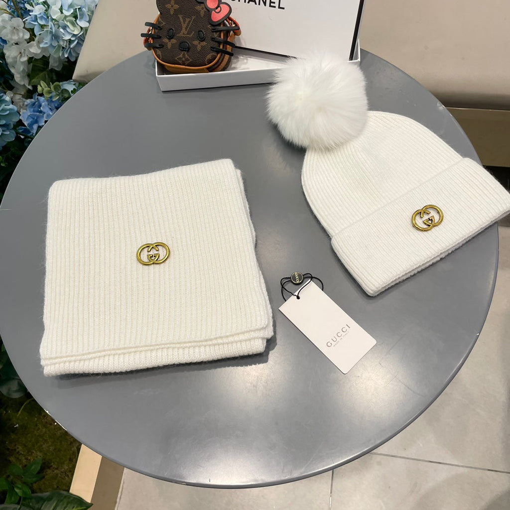 SET SCARF AND HAT IN WHITE CASHMERE 436220