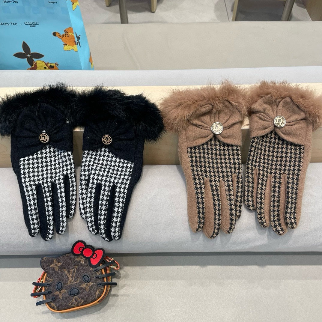 GLOVES WITH BOW IN HAZELNUT BEIGE MIX BLACK WOOL AND RABBIT FUR 453760