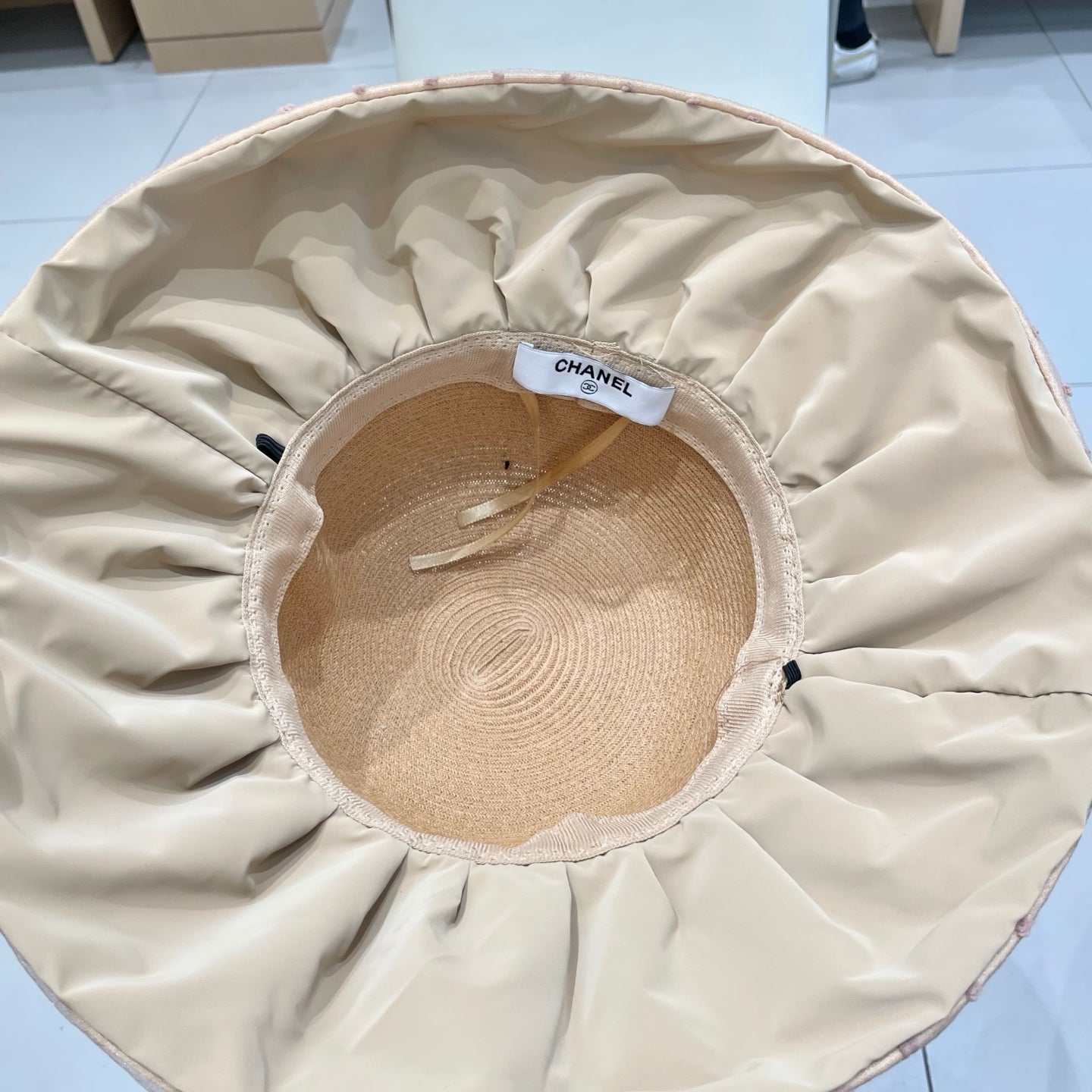 WIDE BRIM HAT IN BROWN STRAW 673032