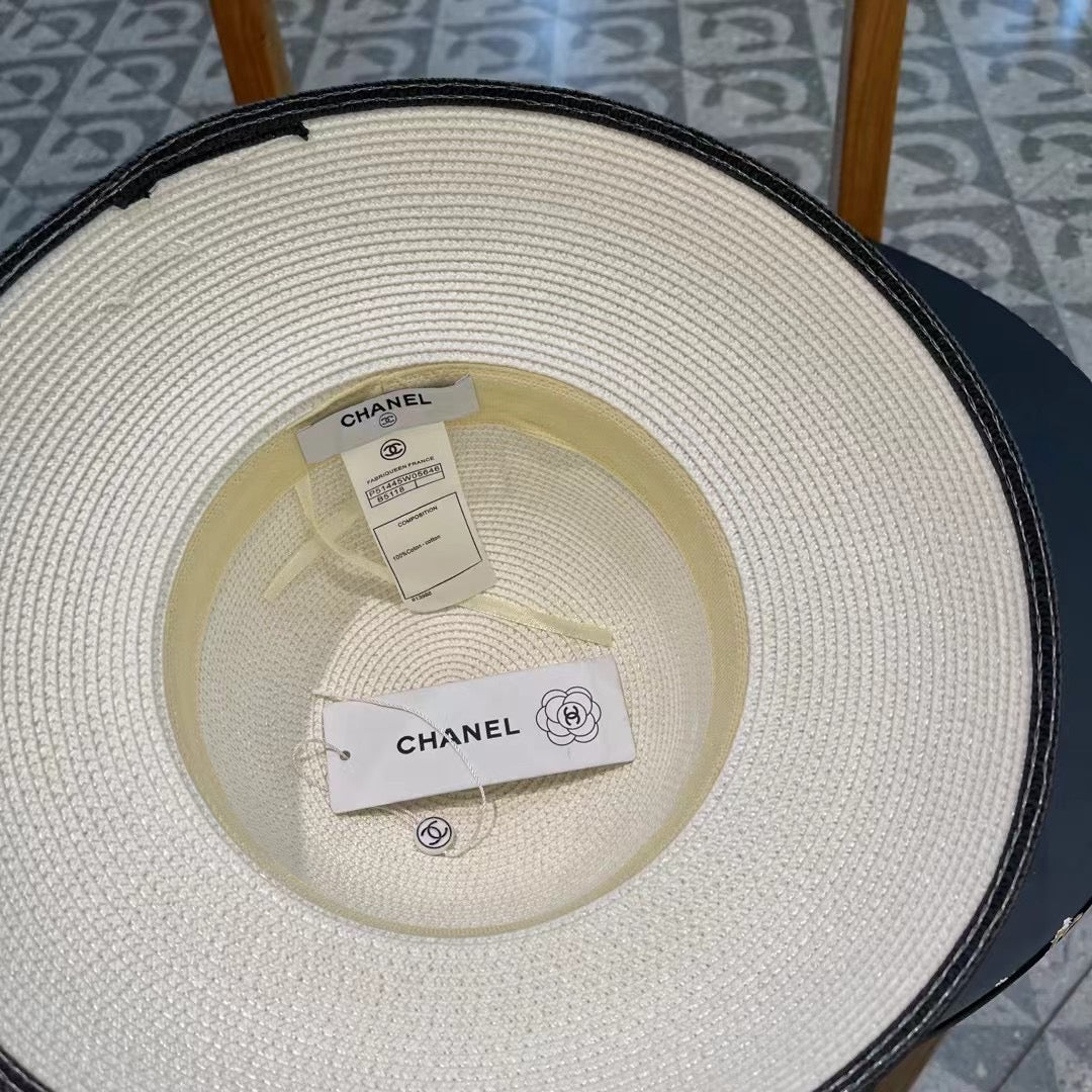 STRAW CLOCHE HAT WHITE 672755