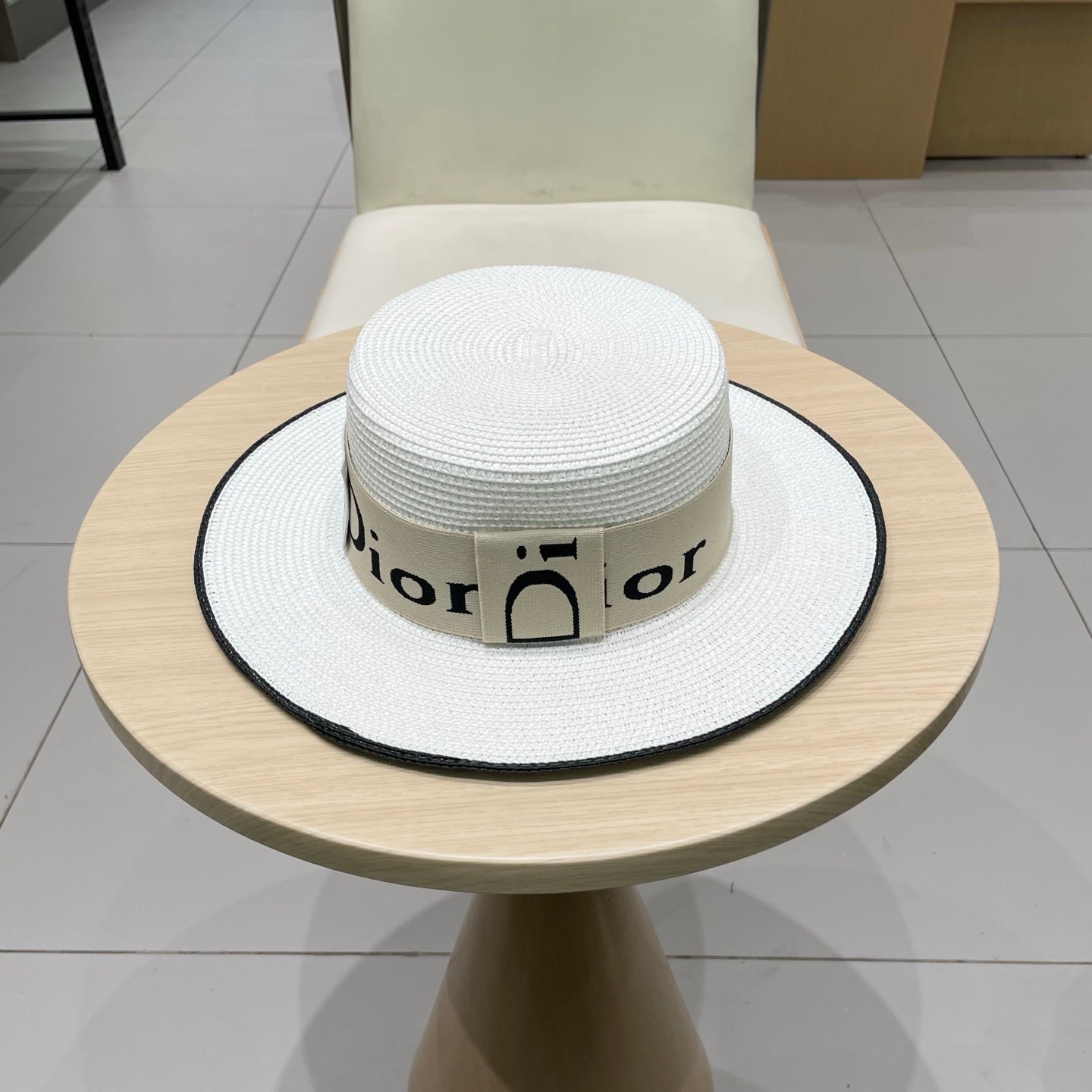 DIOR 26S FLAT BRIM HAT STYLE 82