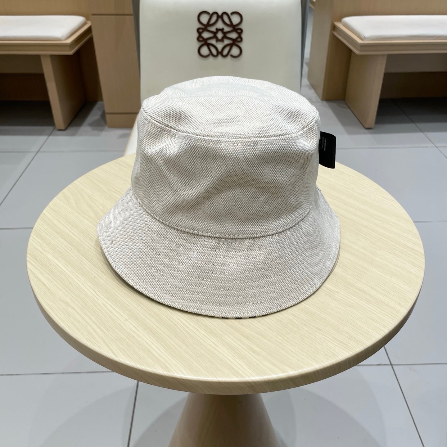 MIUMIU REVERSIBLE BUCKET HAT STYLE 80