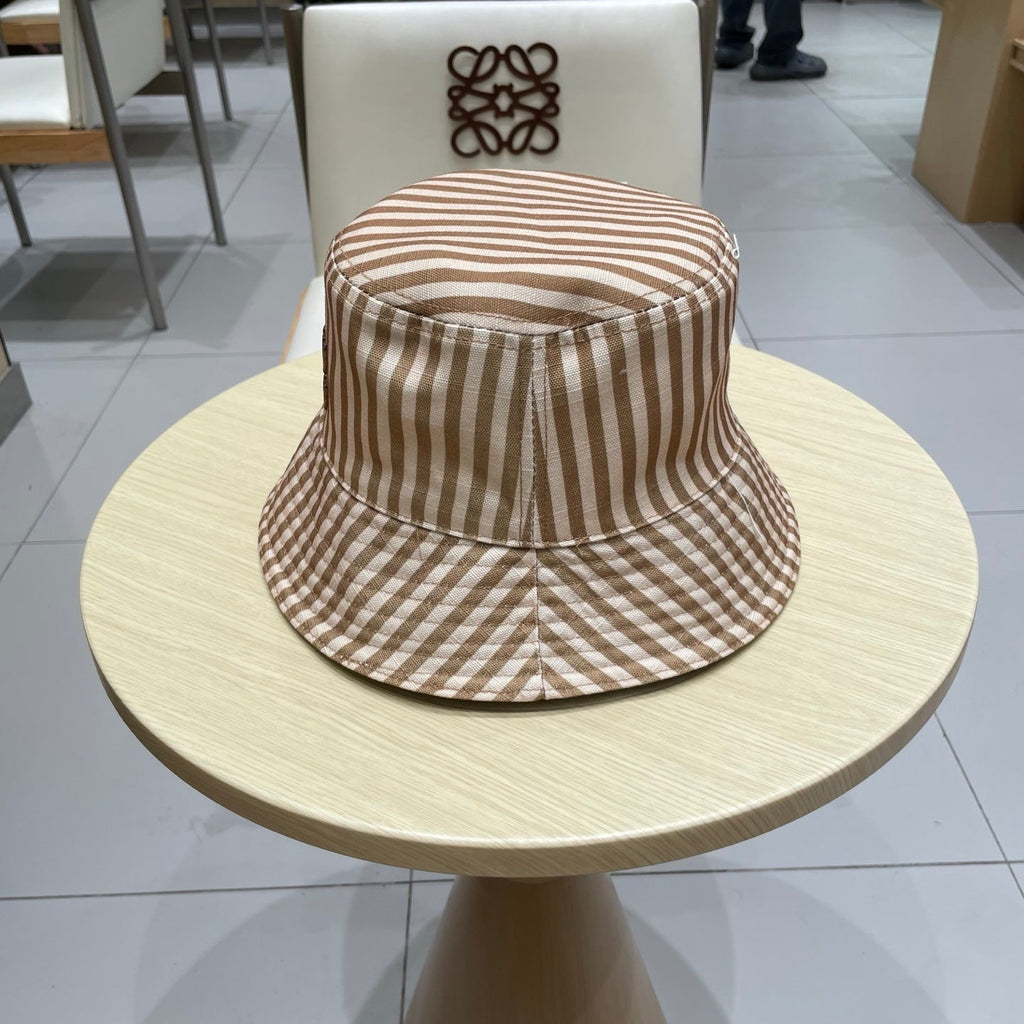 MIUMIU REVERSIBLE BUCKET HAT STYLE 81
