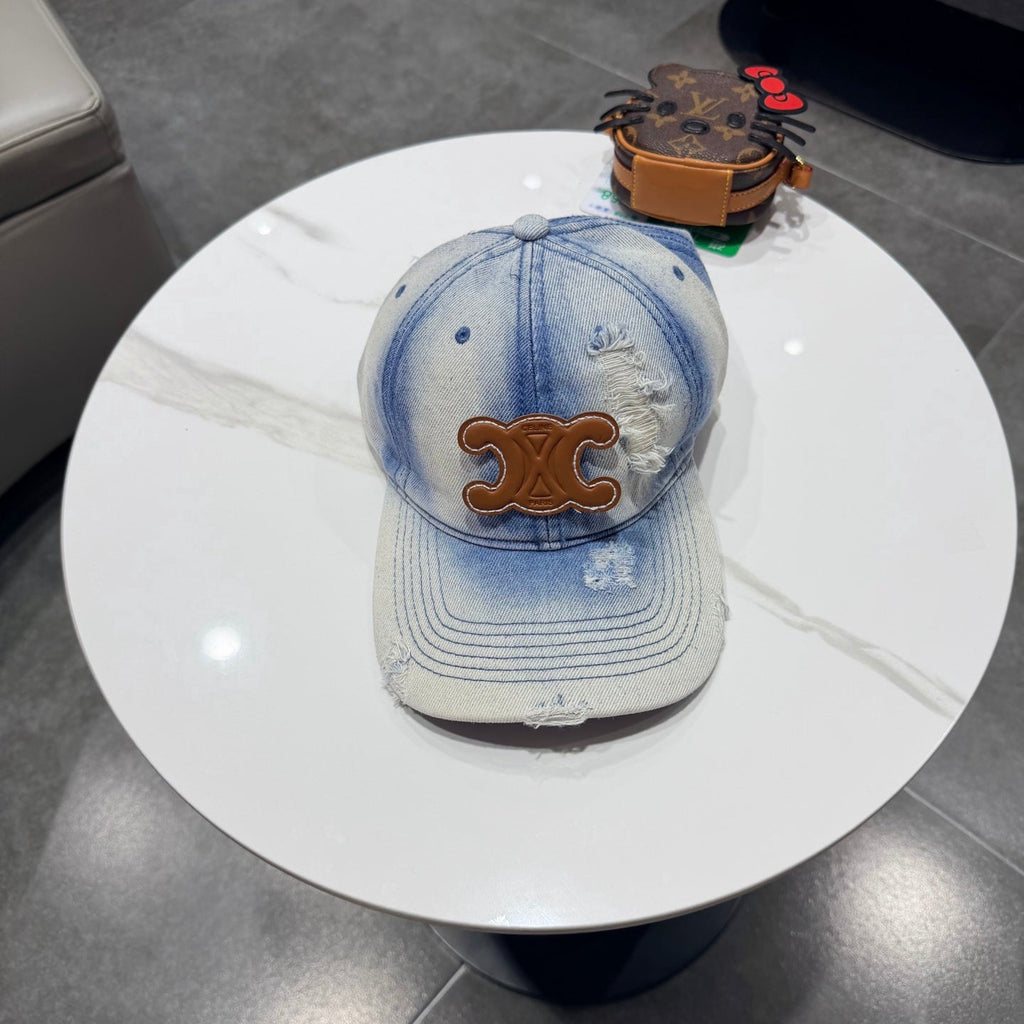 CELINE 26S BASEBALL CAP STYLE 82