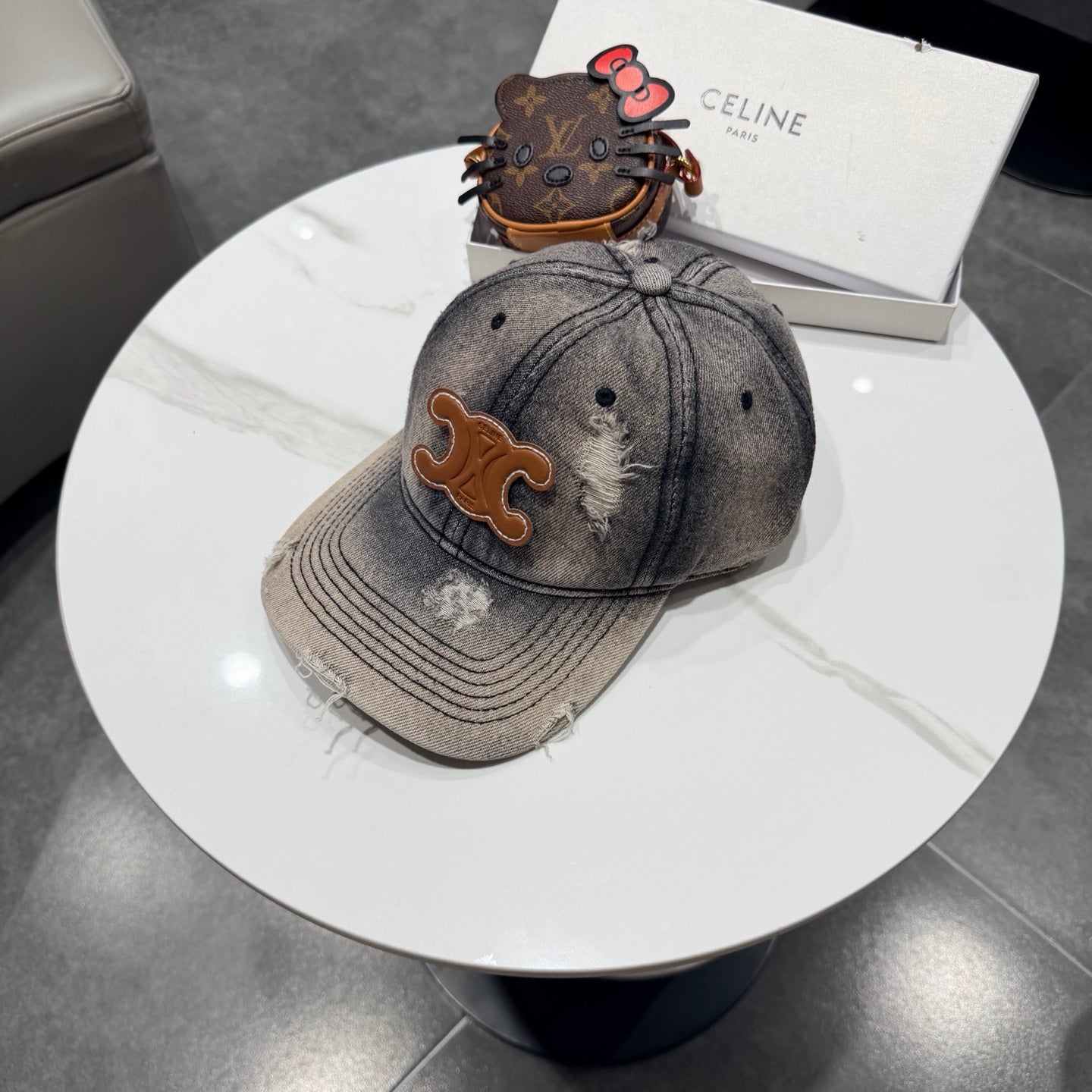 CELINE 26S BASEBALL CAP STYLE 81