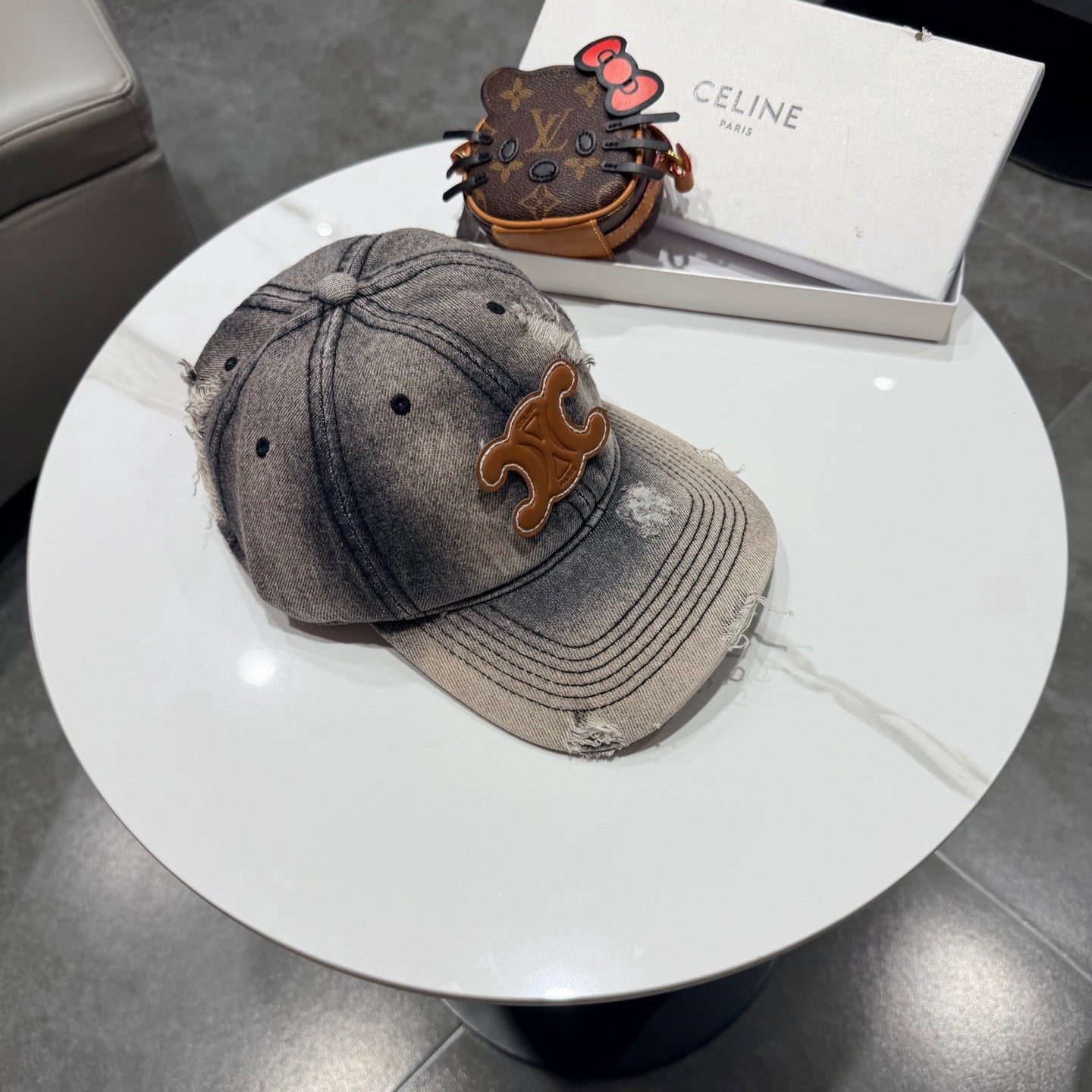 CELINE 26S BASEBALL CAP STYLE 81