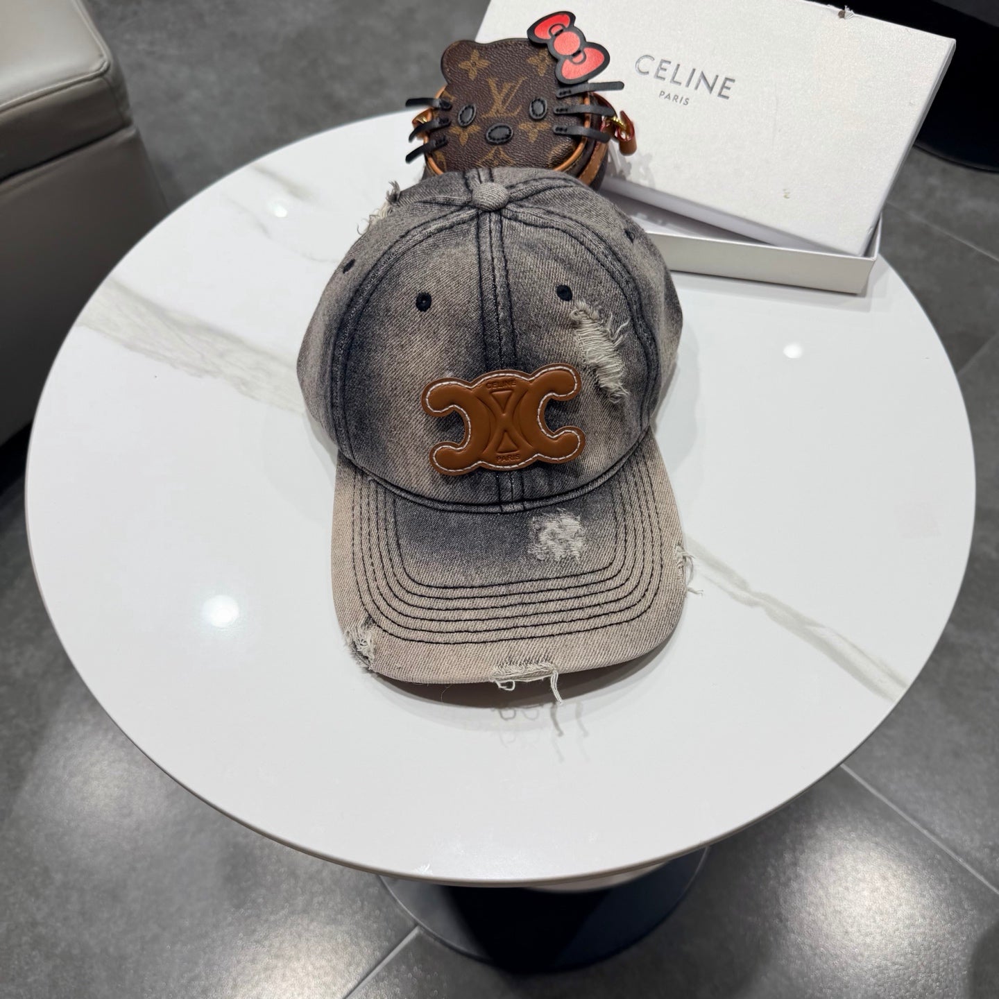 CELINE 26S BASEBALL CAP STYLE 81