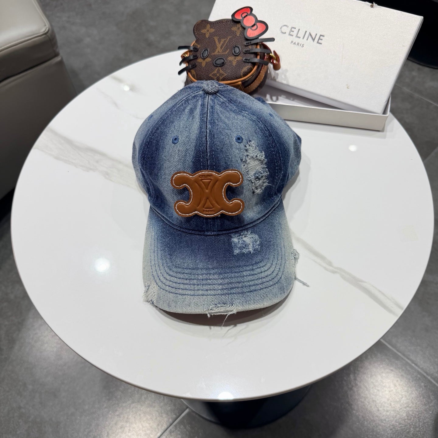 CELINE 26S BASEBALL CAP STYLE 80