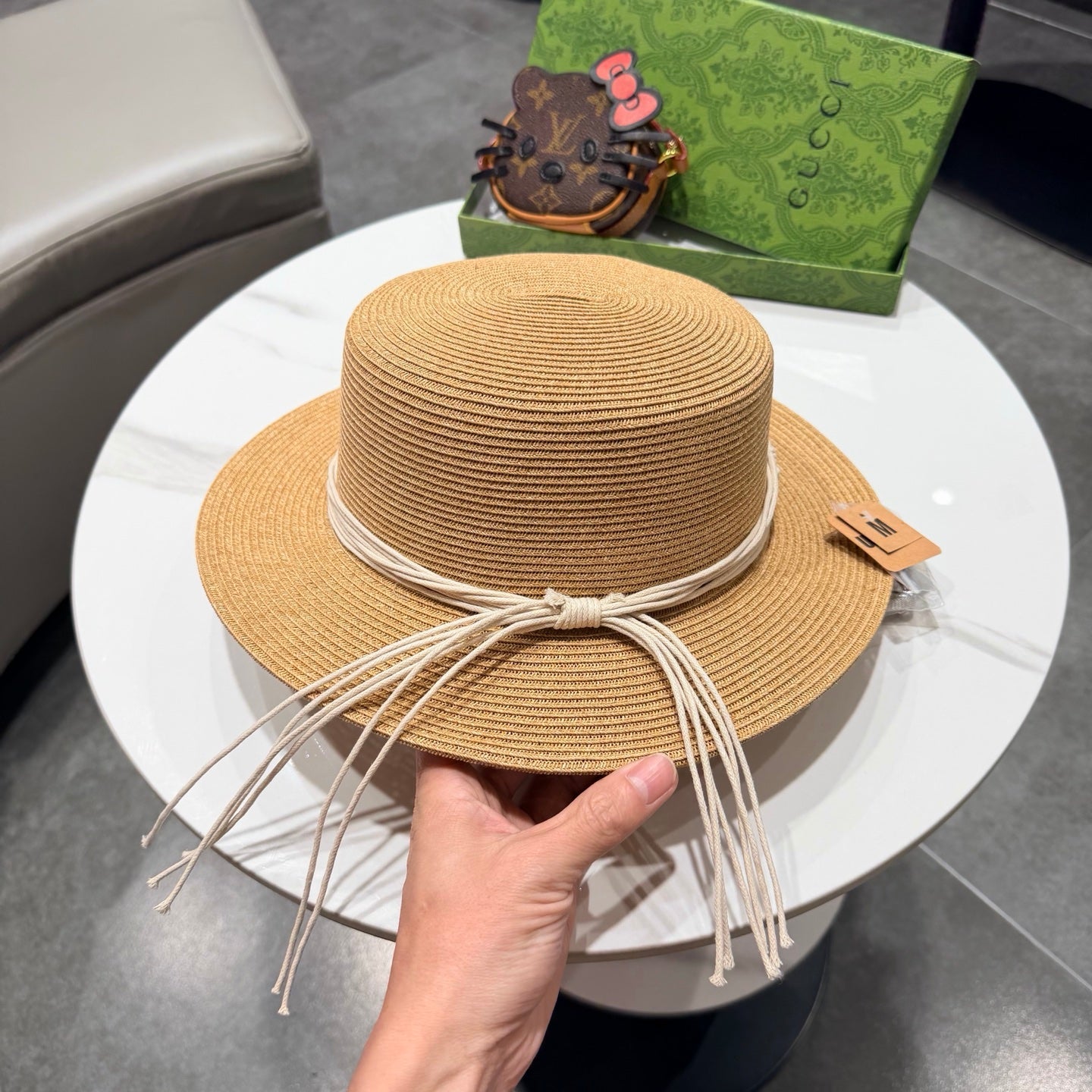 GUCCI 26S FLAT BRIM STRAW HAT WITH BOW STYLE 17