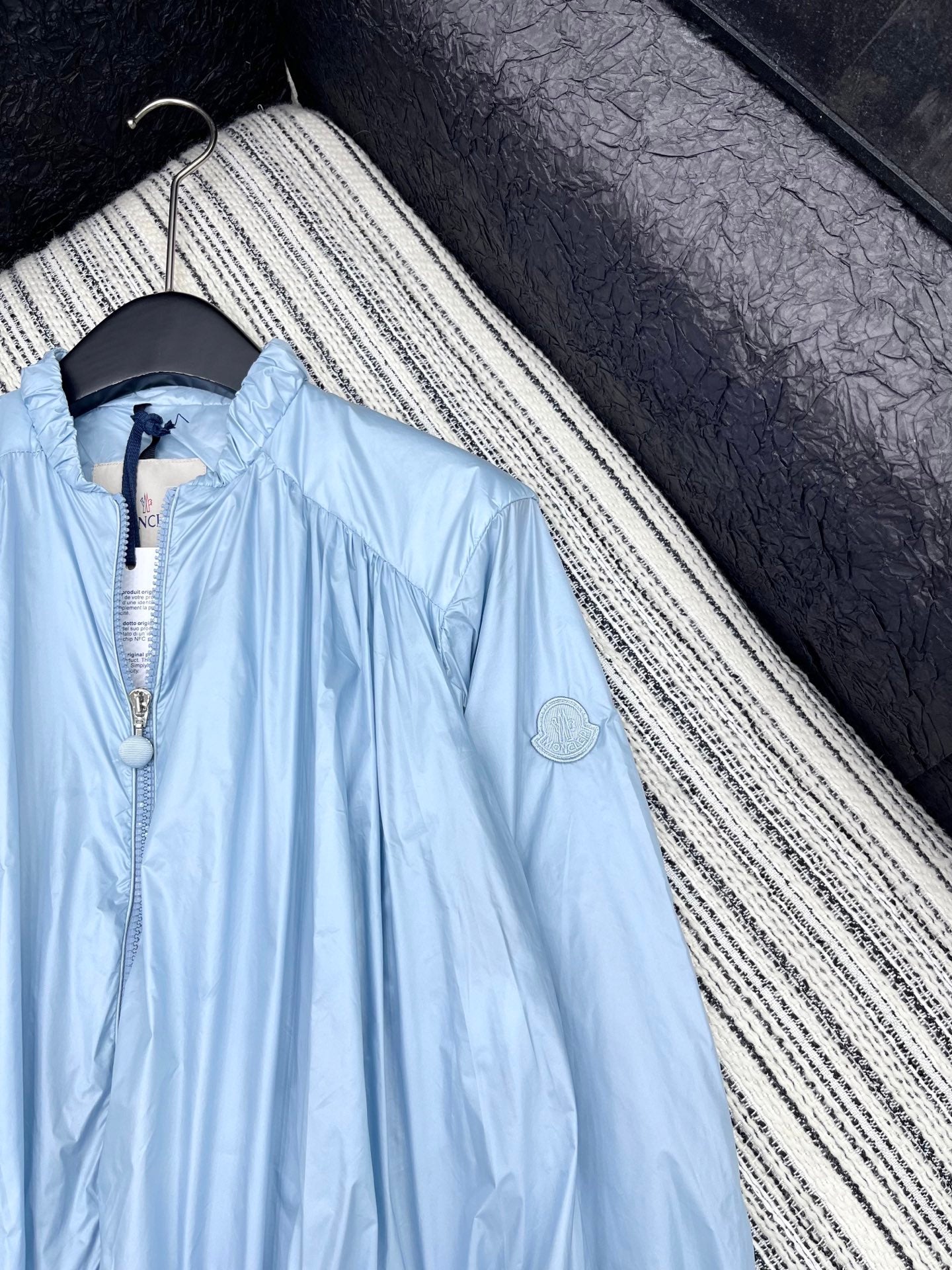 MONCLER ZIP-UP JACKET WITH STAND COLLAR IN SKY BLUE 267975