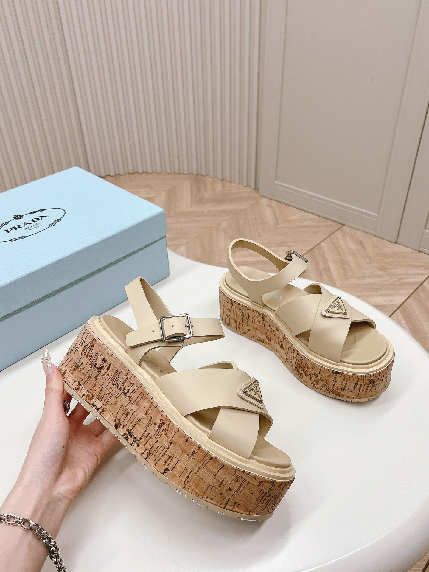 PRA WEDGE PLATFORM SANDALS BEIGE CALFSKIN
