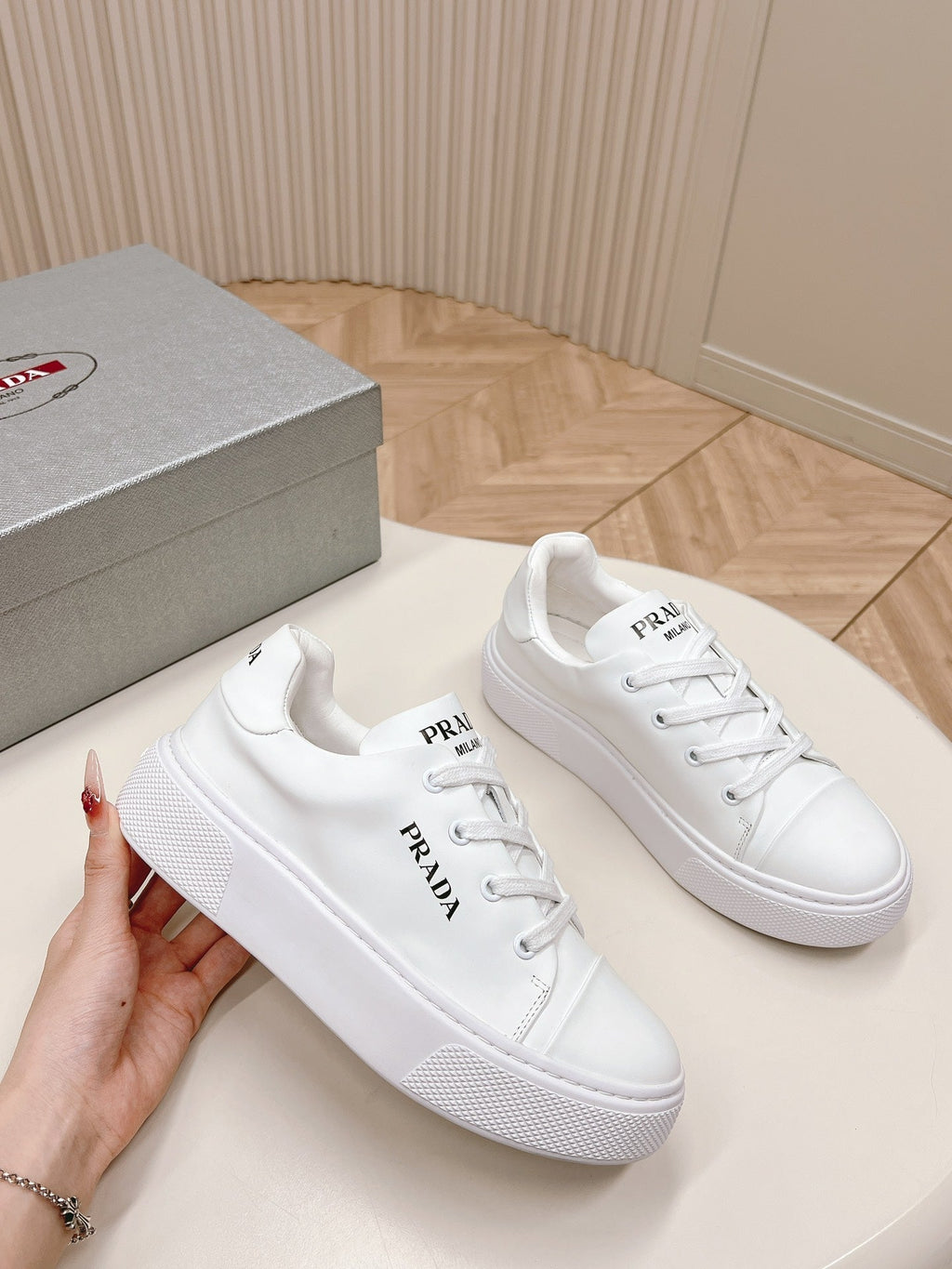 PRA LOGO OUTLET BASIC SNEAKERS WHITE CALFSKIN
