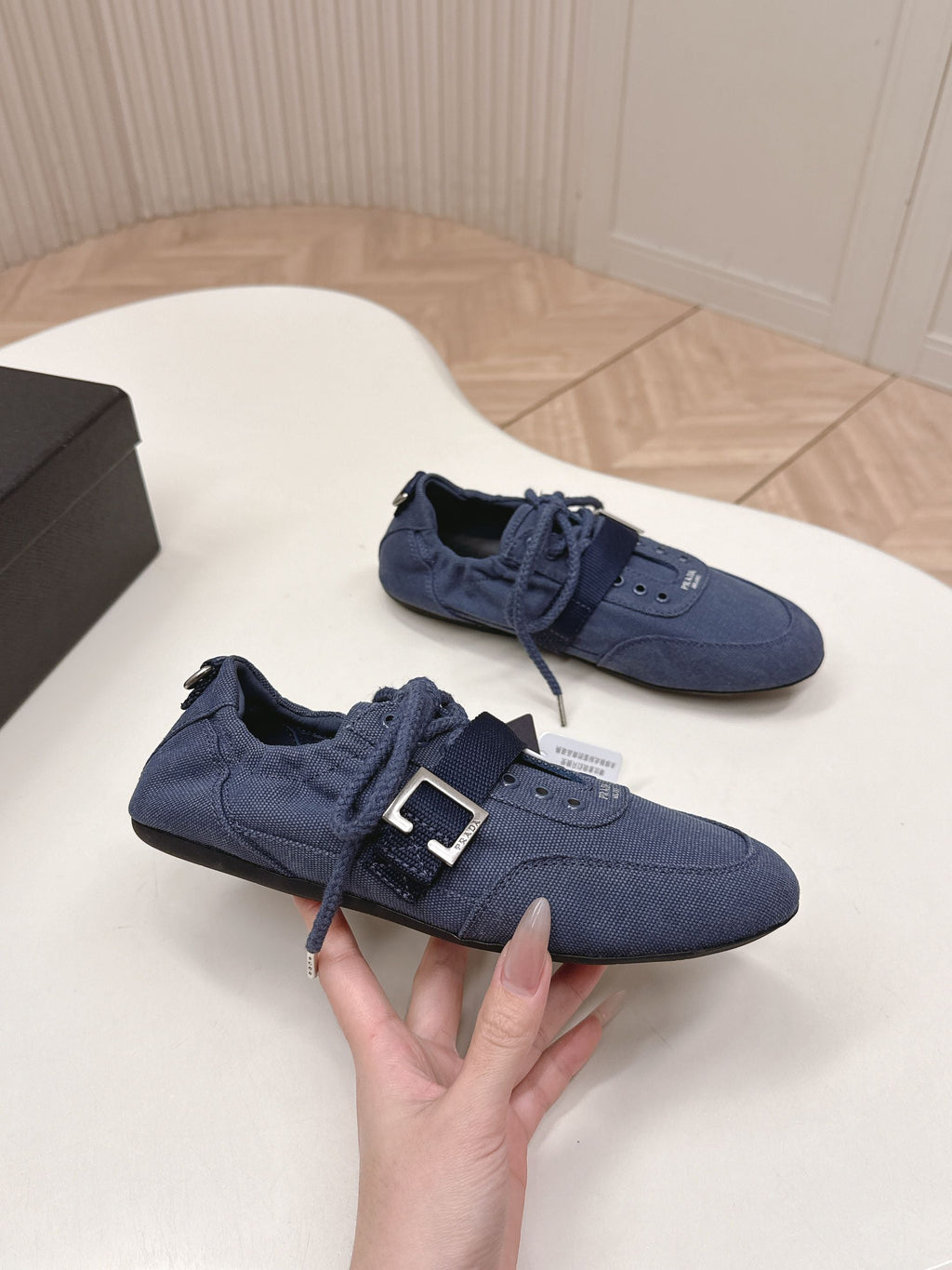 PRADA 26S LACE UP MINIMAL SNEAKERS IN NAVY BLUE CANVAS