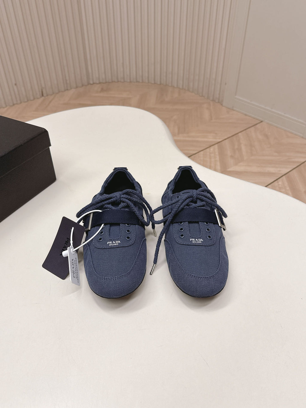 PRADA 26S LACE UP MINIMAL SNEAKERS IN NAVY BLUE CANVAS