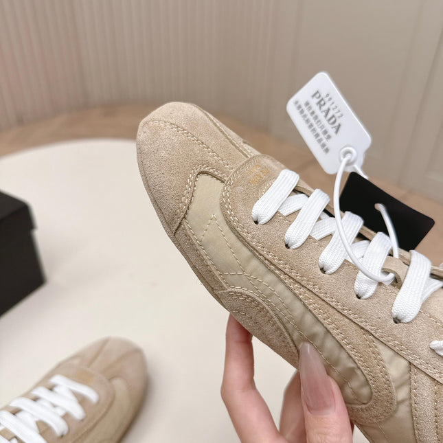 PRADA 26S SNEAKERS IN LIGHT BROWN QUILTED NYLON AND SUEDE