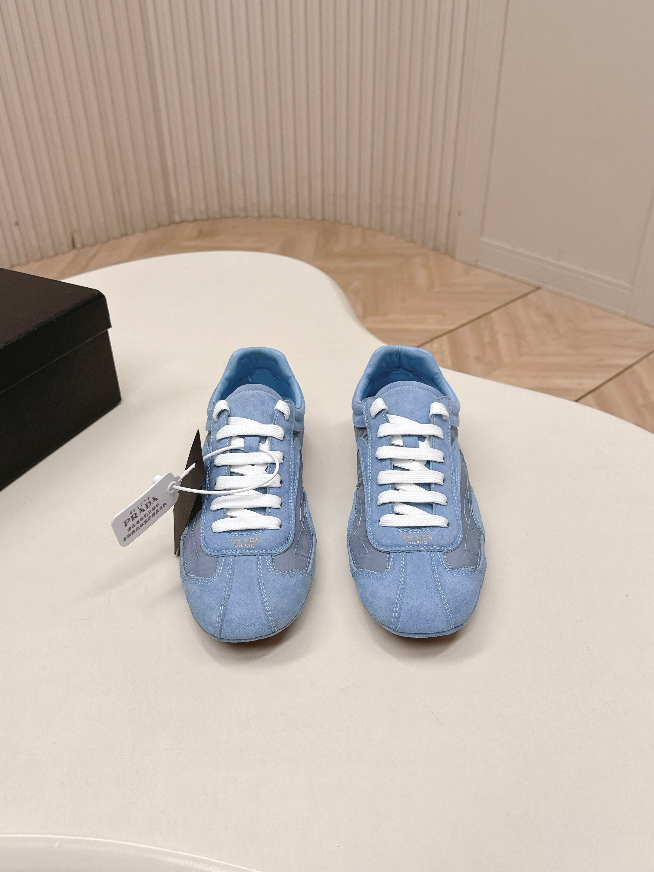 PRADA 26S SNEAKERS IN BLUE QUILTED NYLON AND SUEDE