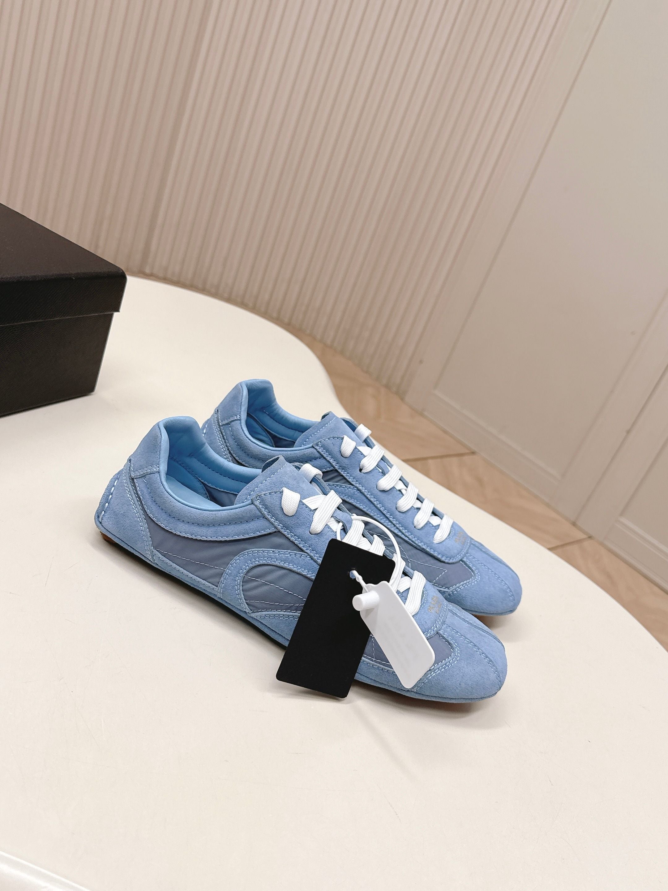 PRADA 26S SNEAKERS IN BLUE QUILTED NYLON AND SUEDE