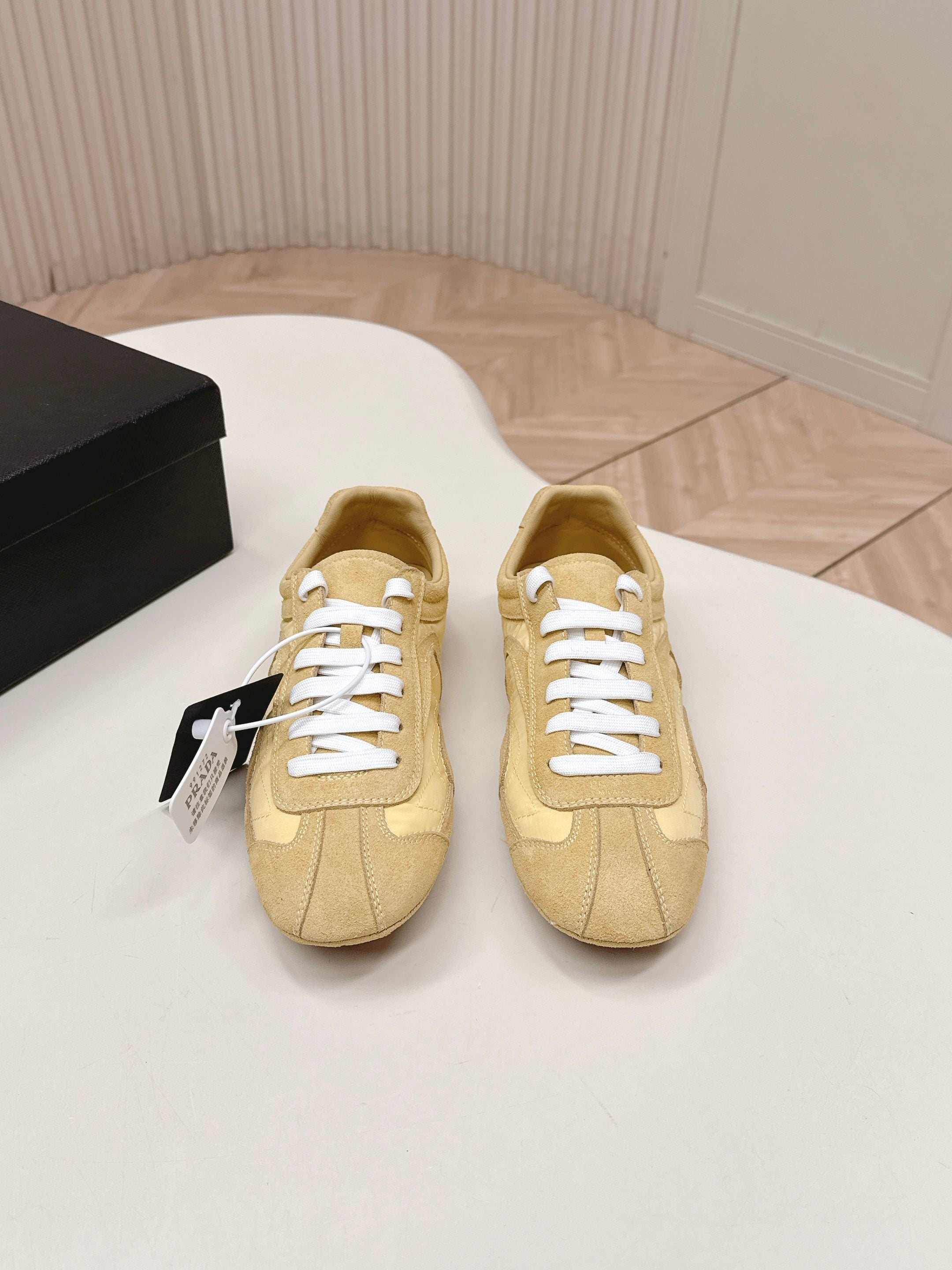 PRADA 26S SNEAKERS IN YELLOW QUILTED NYLON AND SUEDE