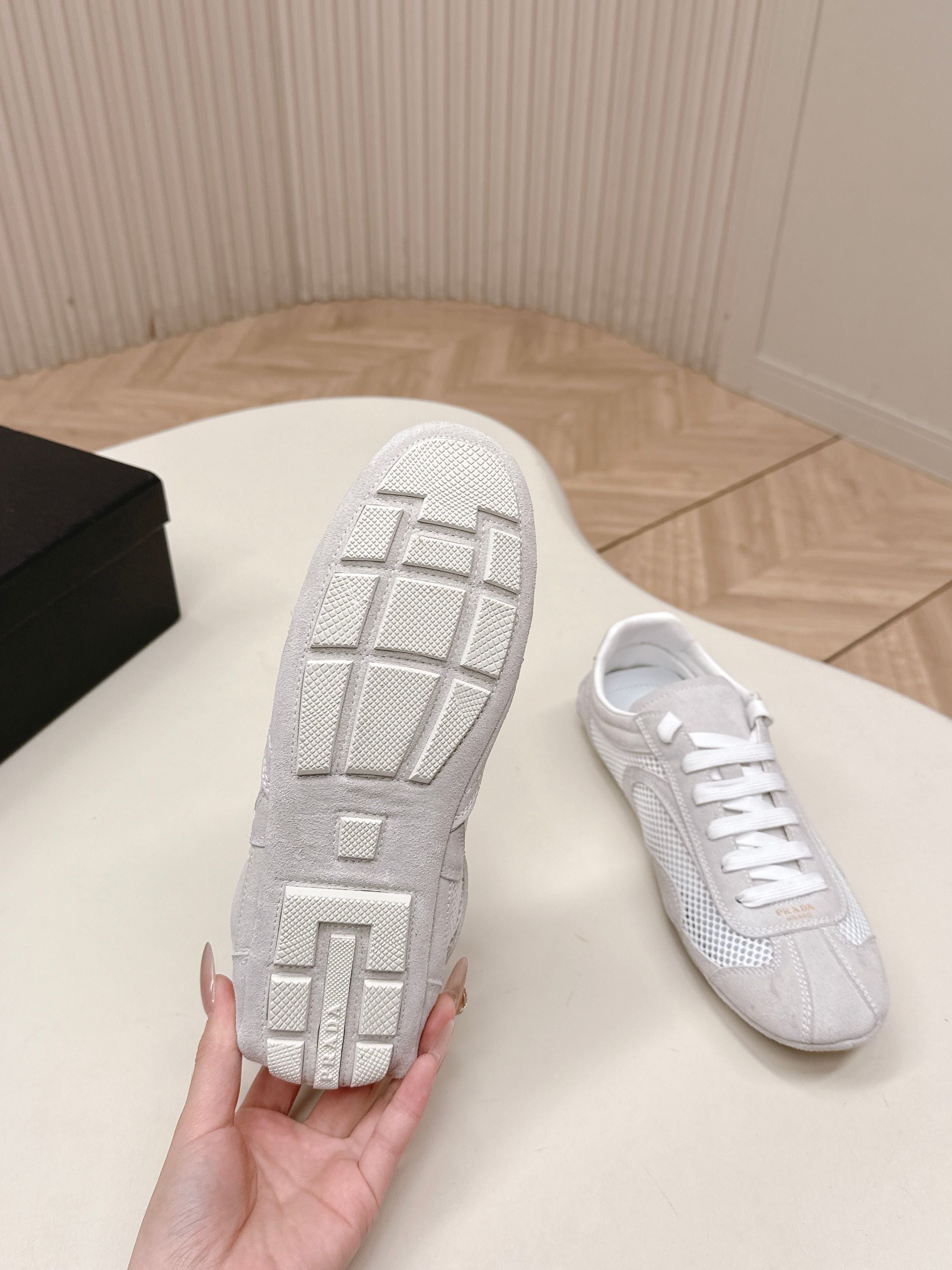 PRADA 26S CLASSIC SNEAKERS IN LIGHT GREY SUEDE AND MESH