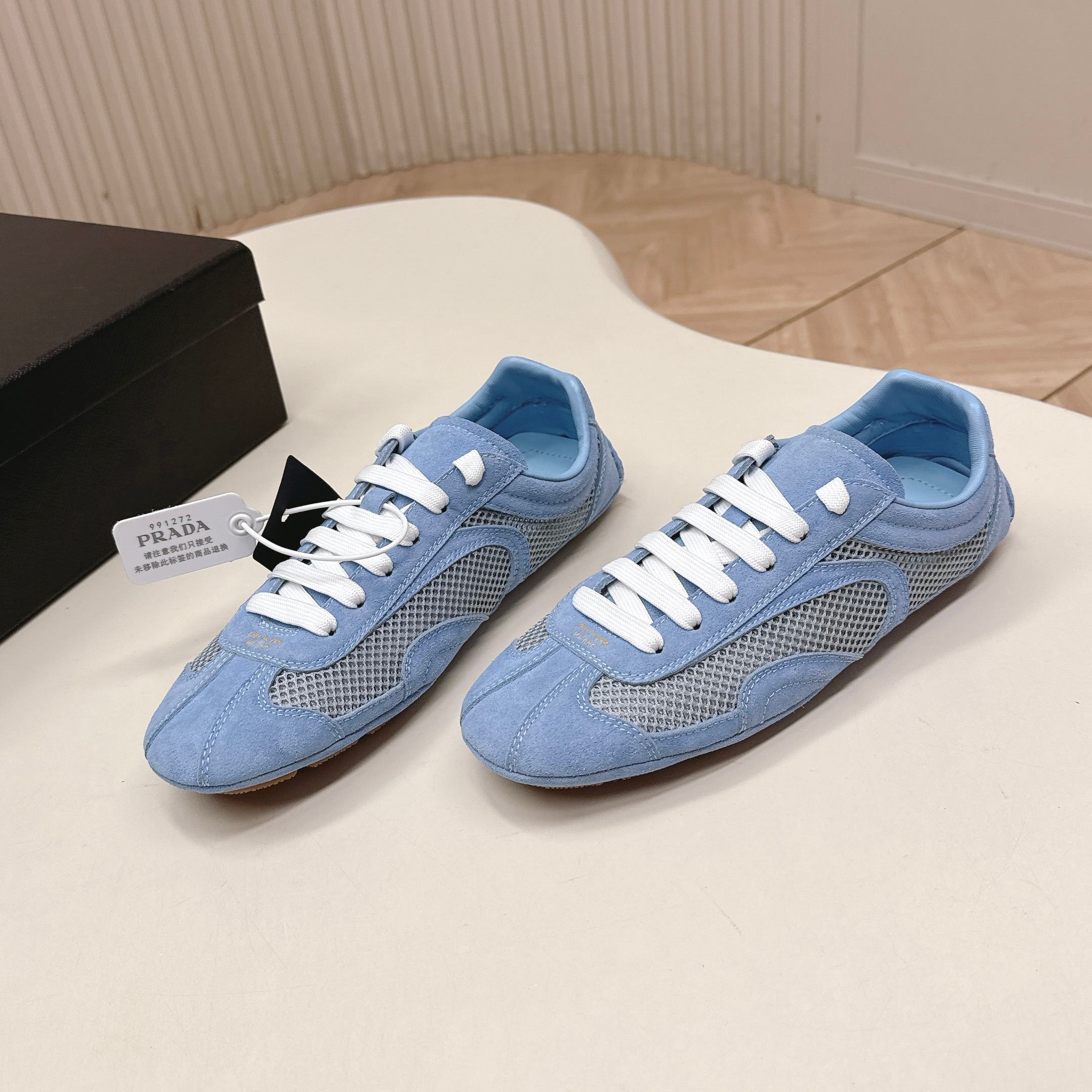 PRADA 26S CLASSIC SNEAKERS IN BLUE SUEDE AND MESH