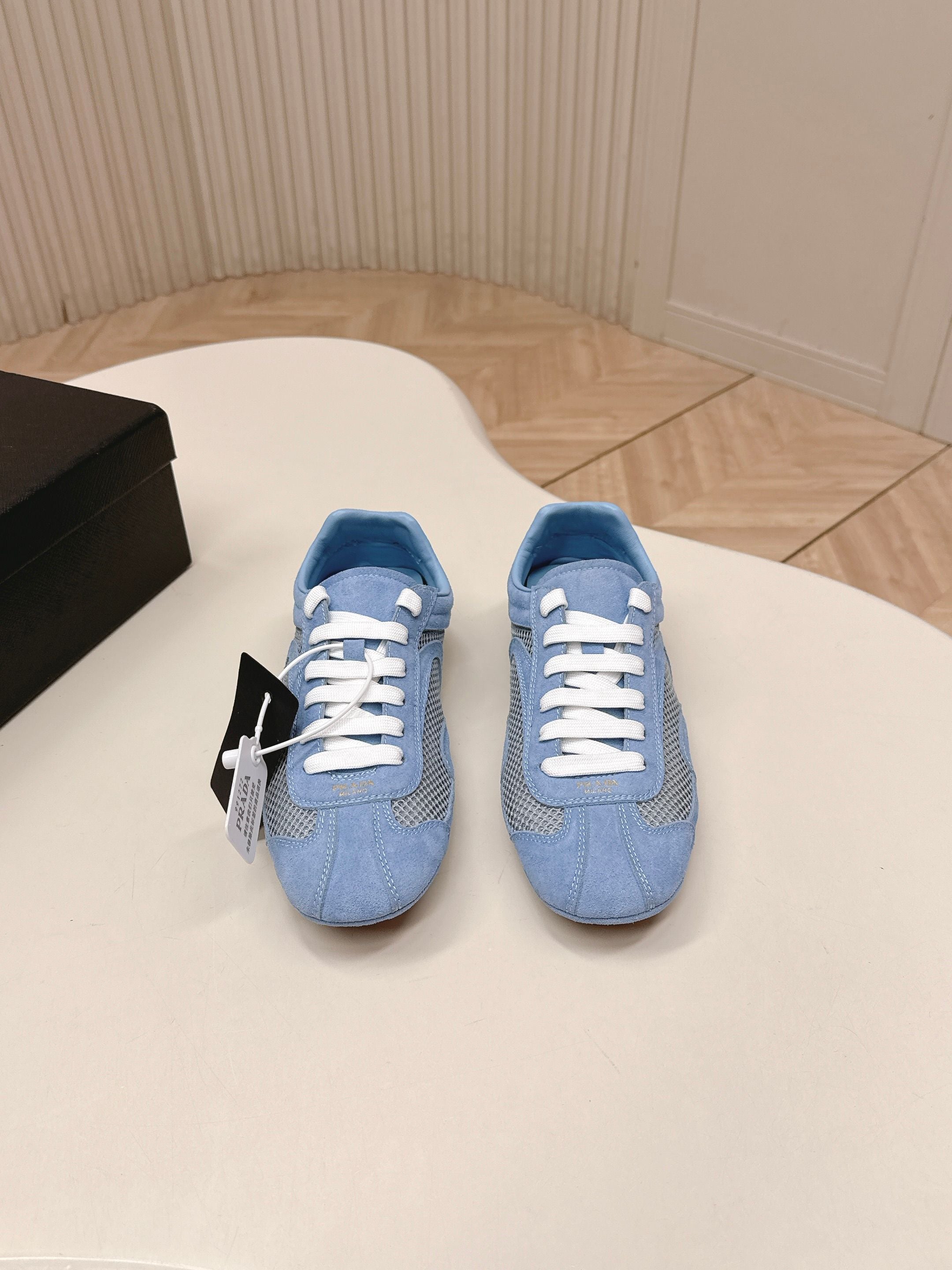PRADA 26S CLASSIC SNEAKERS IN BLUE SUEDE AND MESH