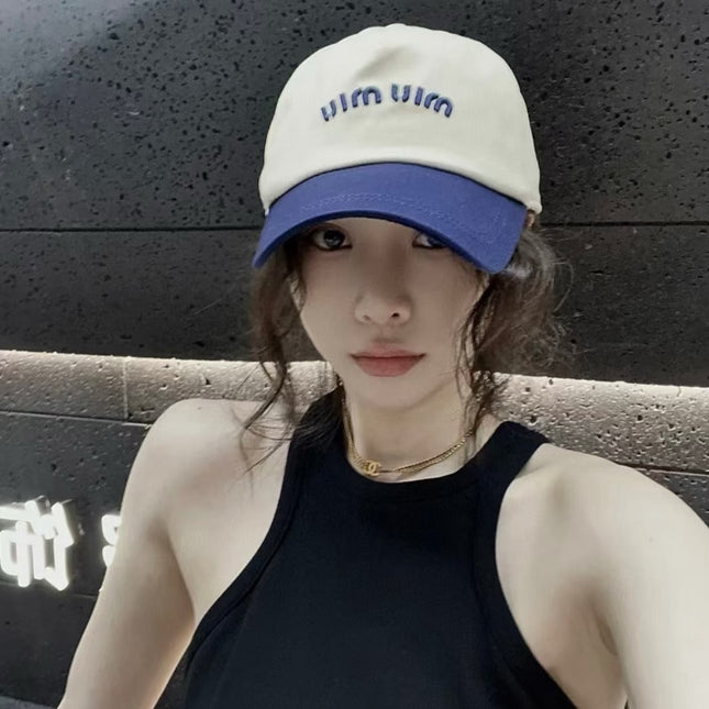 MIUMIU BASEBALL CAP IN LIGHT BEIGE AND NAVY BLUE FABRIC WITH LOGO EMBROIDERY