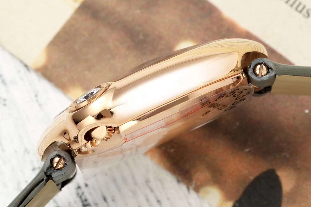 BALLON BLANC DE CARTIER WATCH GOLD CASE WITH WARM GRAY CALFSKIN