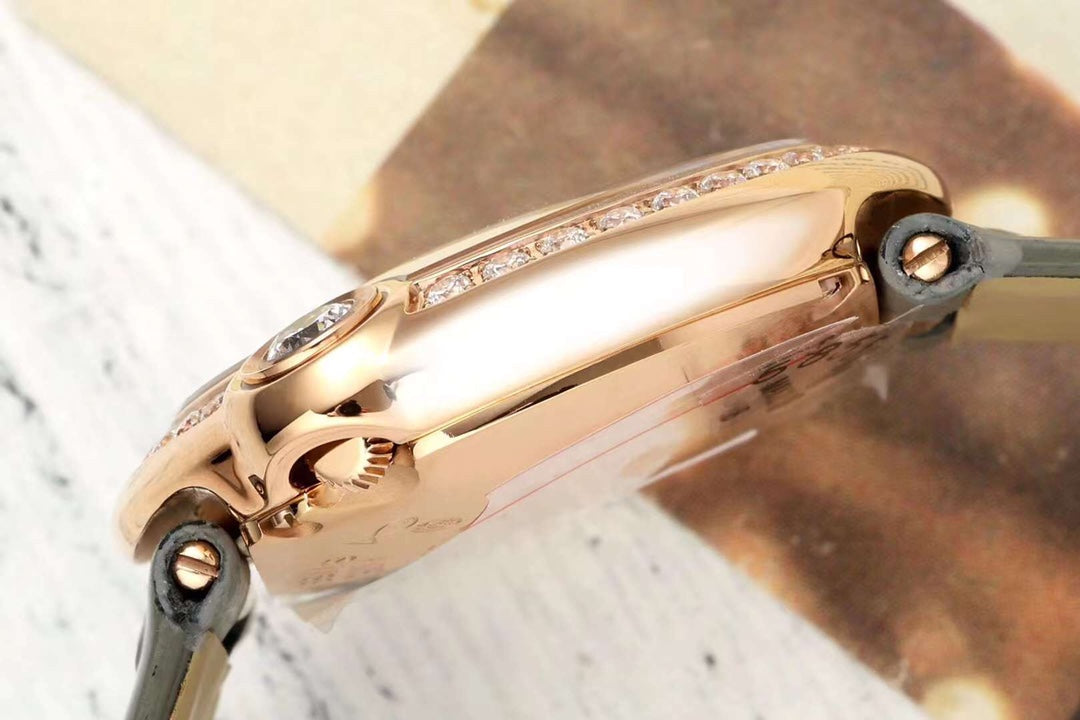 BALLON BLANC DE CARTIER WATCH GOLD CASE AND WARM GRAY CALFSKIN WITH CRYSTALS