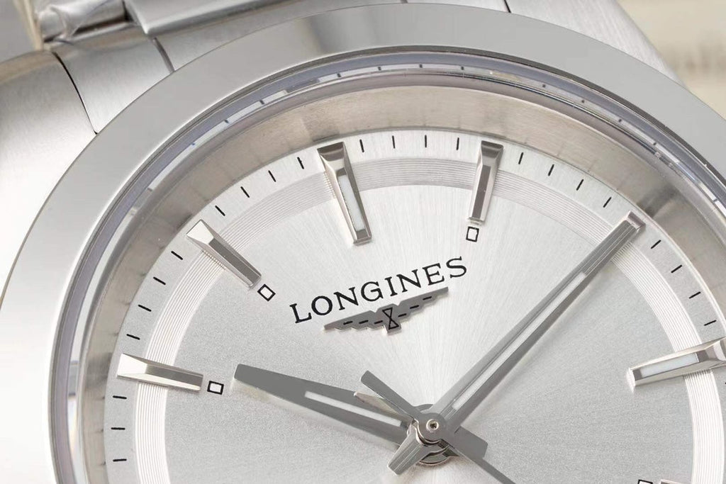 CONQUEST 34 MM WATCH SILVER CASE