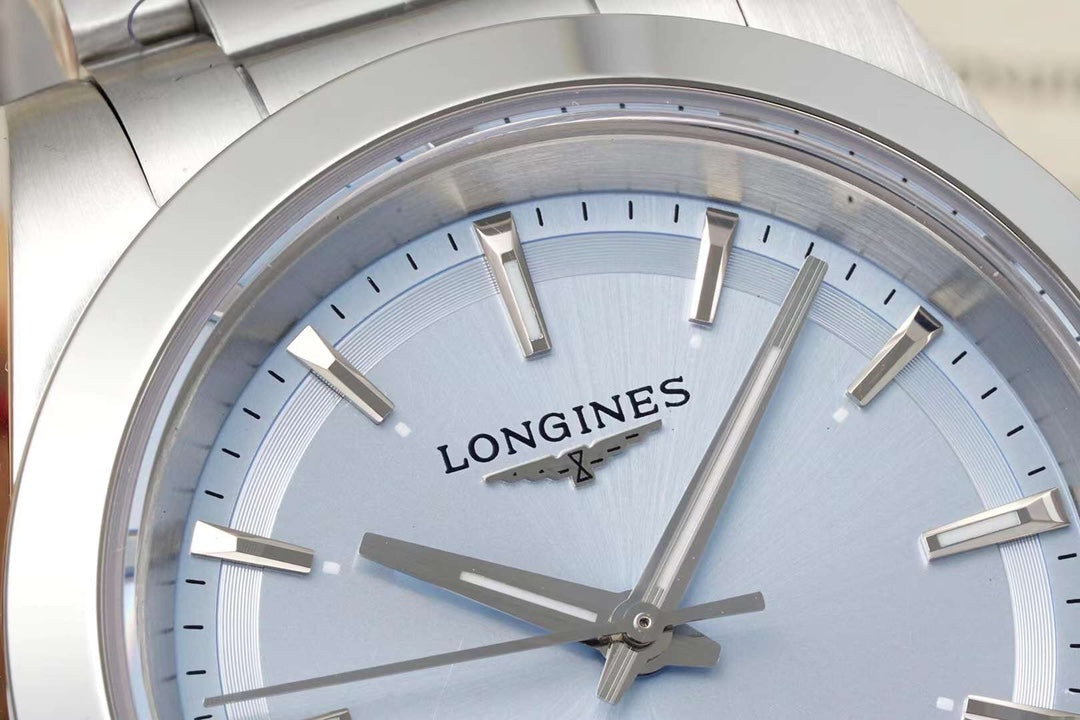 CONQUEST WATCH SILVER CASE WITH COIN GRAY DIAL