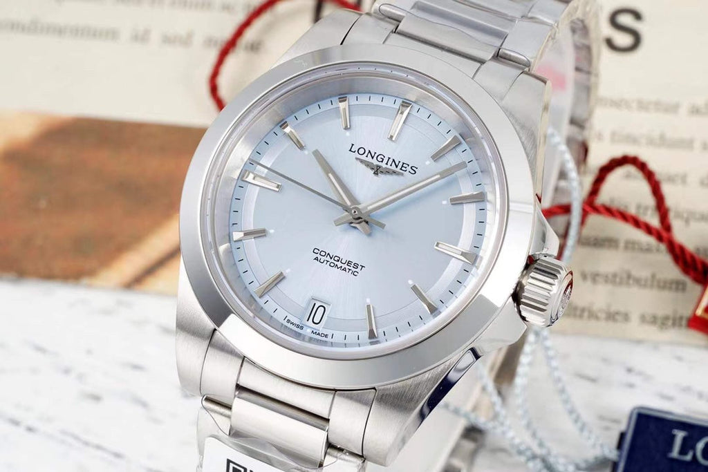 CONQUEST WATCH SILVER CASE WITH COIN GRAY DIAL