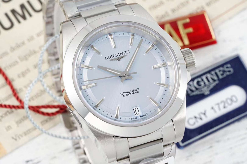 CONQUEST WATCH SILVER CASE WITH COIN GRAY DIAL