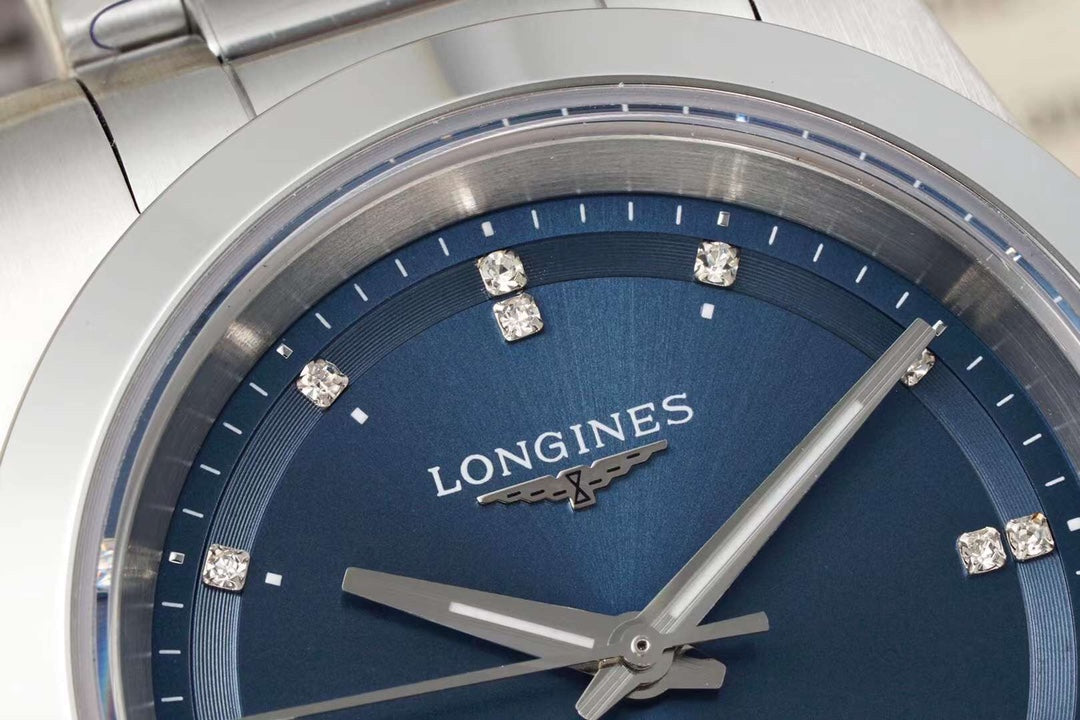 CONQUEST WATCH SILVER CASE WITH NAVY BLUE DIAL