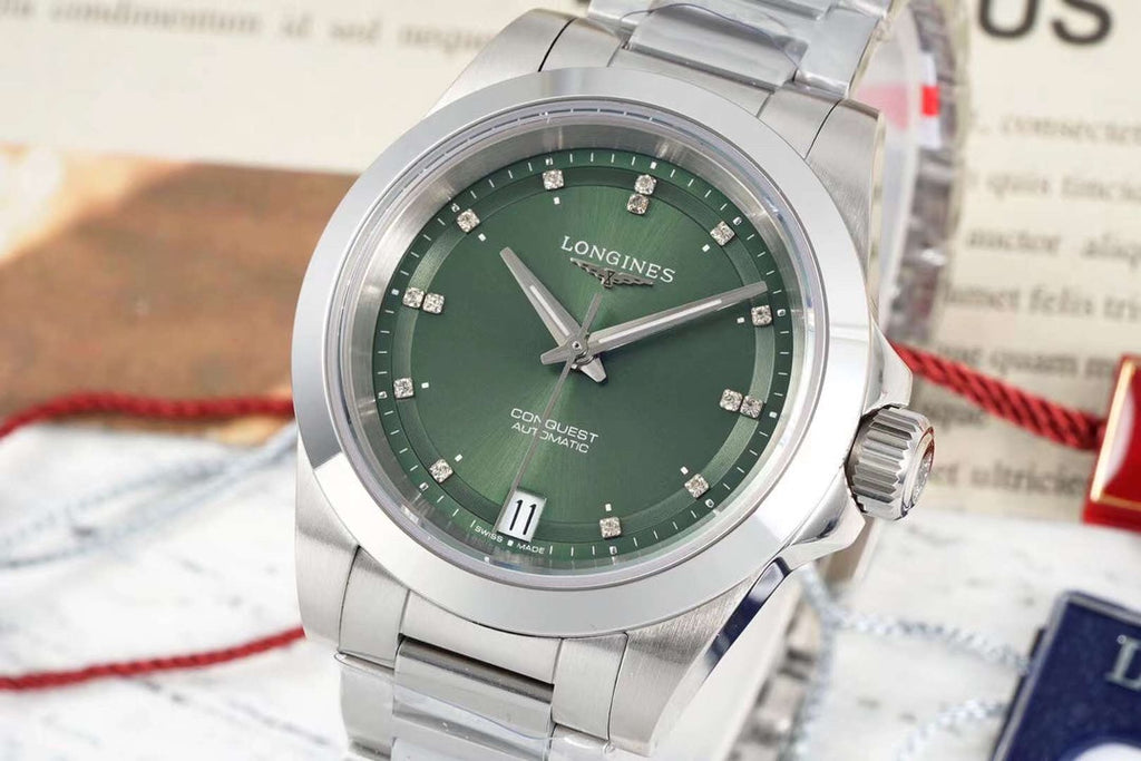 CONQUEST WATCH SILVER CASE WITH JUNGLE GREEN DIAL