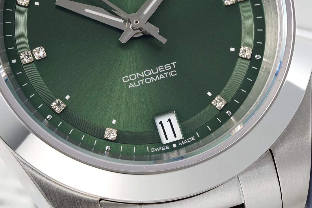 CONQUEST WATCH SILVER CASE WITH JUNGLE GREEN DIAL
