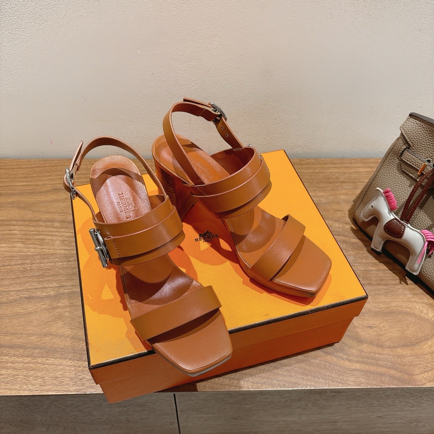 HM 26S GIGI 85 SANDAL IN CARAMEL BROWN CALFSKIN SILVER HARDWARE