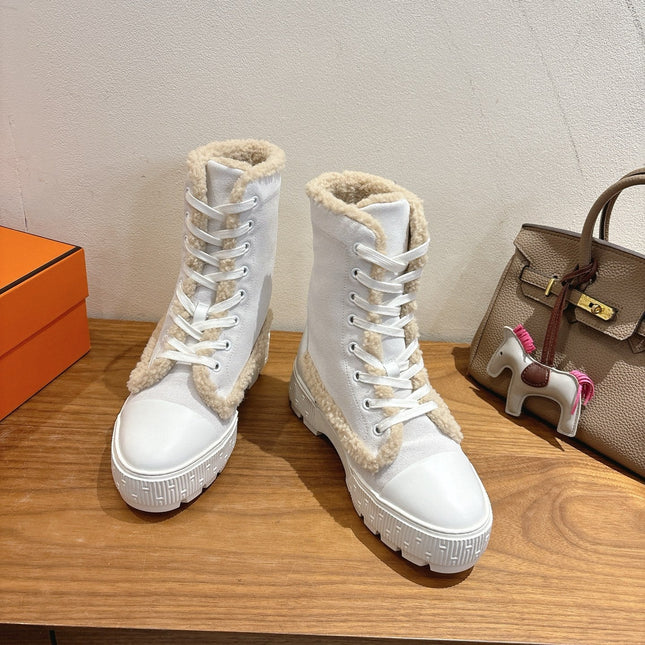 HM 26S SHEARLING LACE-UP BOOTS IN WHITE CALFSKIN AND SUEDE