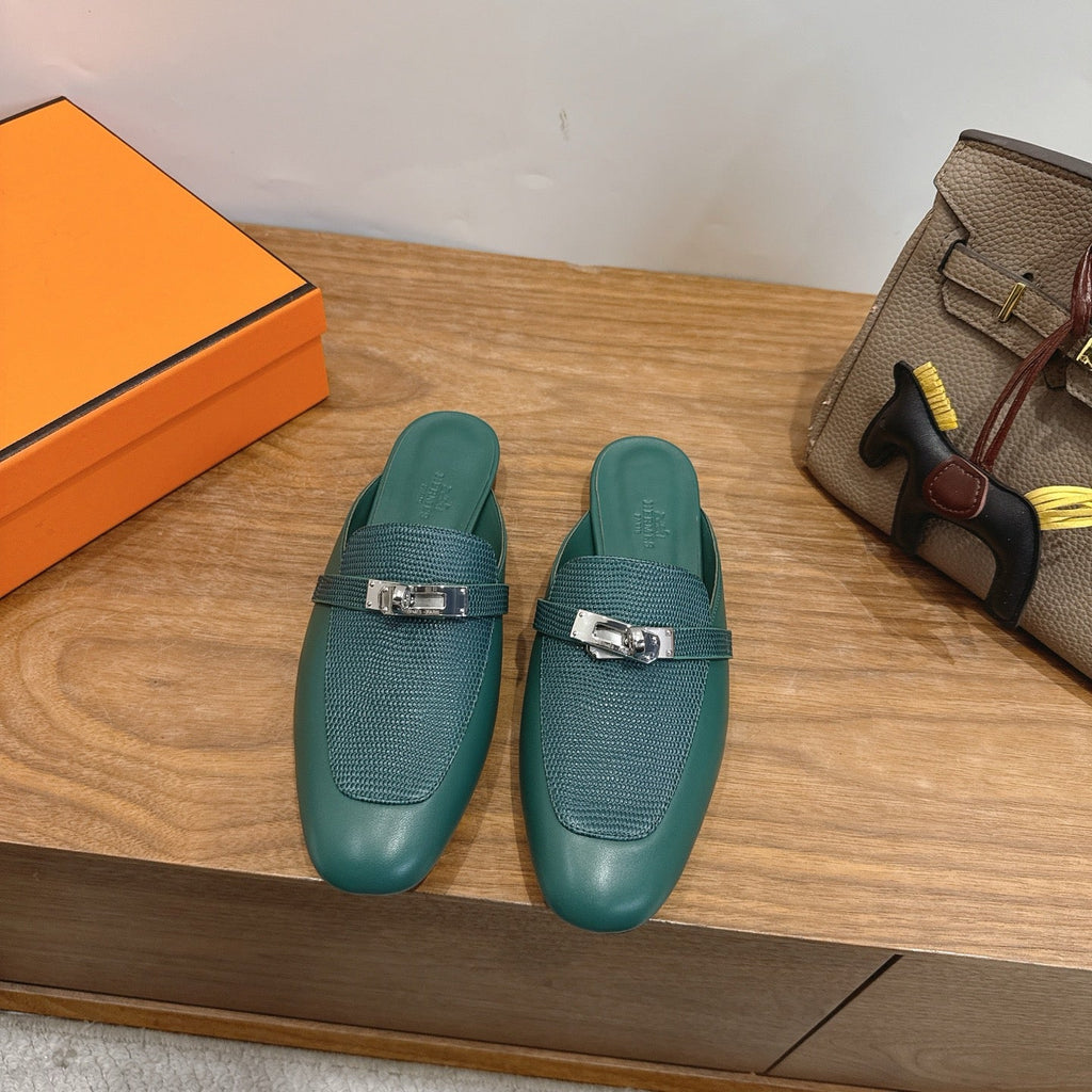 HM 26S OZ MULE IN EMERALD GREEN CALFSKIN SILVER HARDWARE