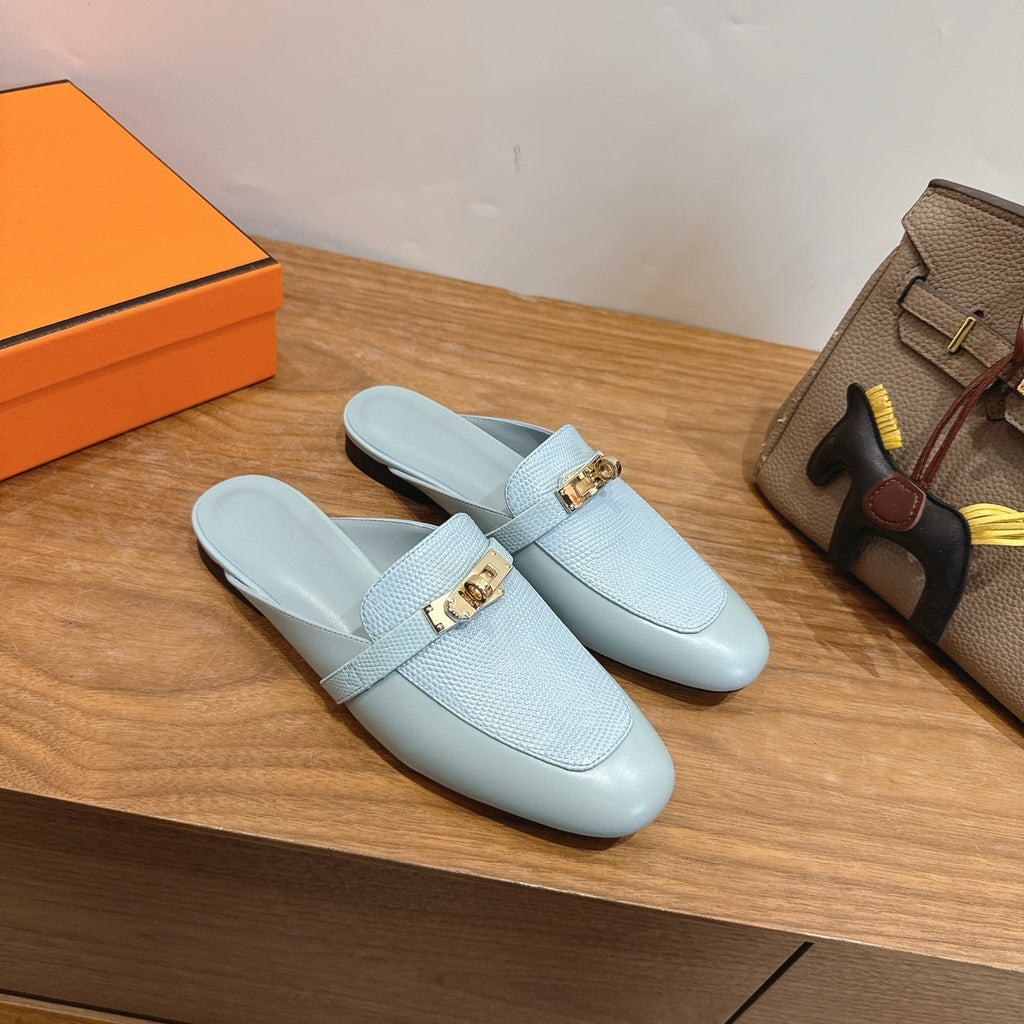 HM 26S OZ MULE IN LIGHT BLUE CALFSKIN GOLD HARDWARE