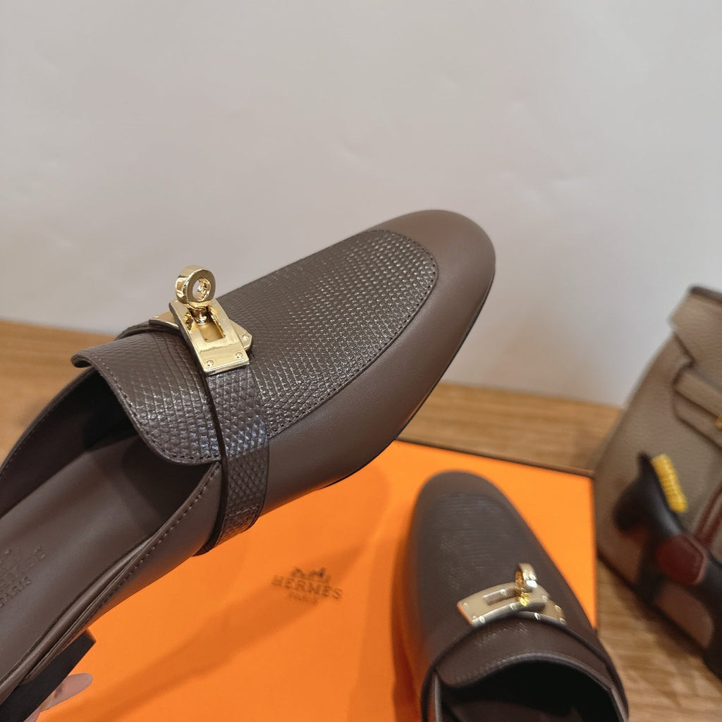 HM 26S OZ MULE IN BROWN CHOCOLATE CALFSKIN GOLD HARDWARE