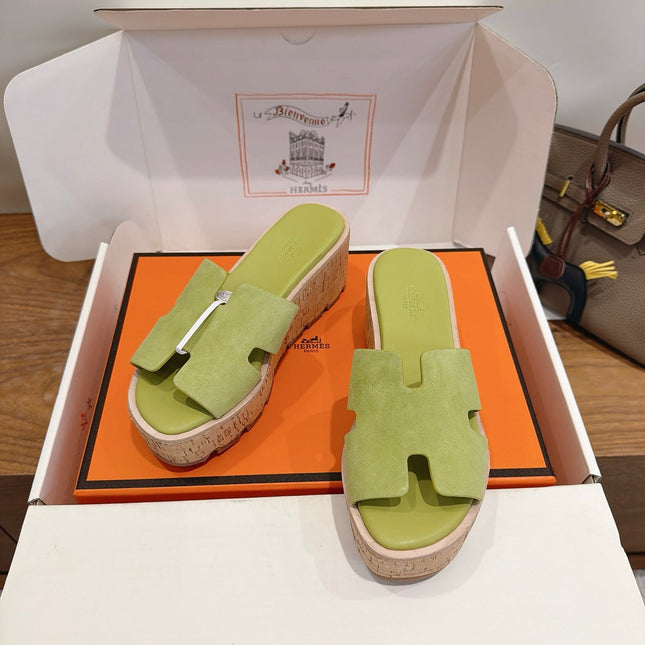 HM 26S WEDGE SANDALS IN PISTACHIO GREEN SUEDE AND LAMBSKIN