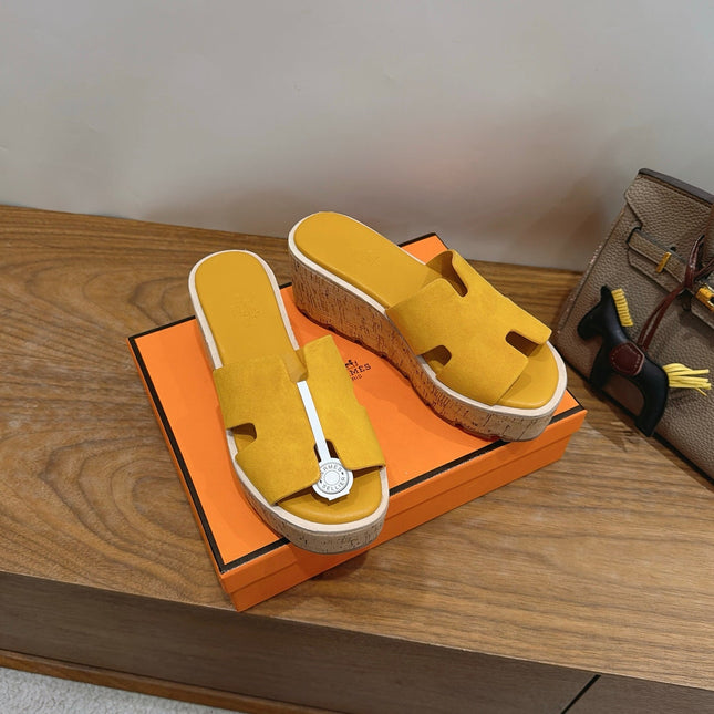 HM 26S WEDGE SANDALS IN MUSTARD YELLOW SUEDE AND LAMBSKIN