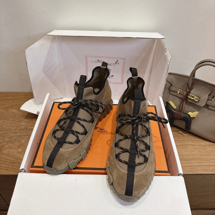 HM 26S BICOASTAL SNEAKERS IN GREYISH BEIGE SUEDE AND FABRIC