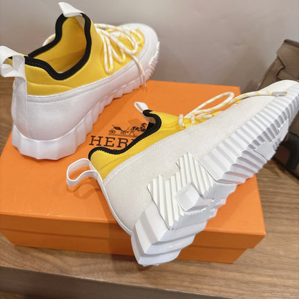 HM 26S BICOASTAL SNEAKERS IN WHITE SUEDE AND YELLOW FABRIC
